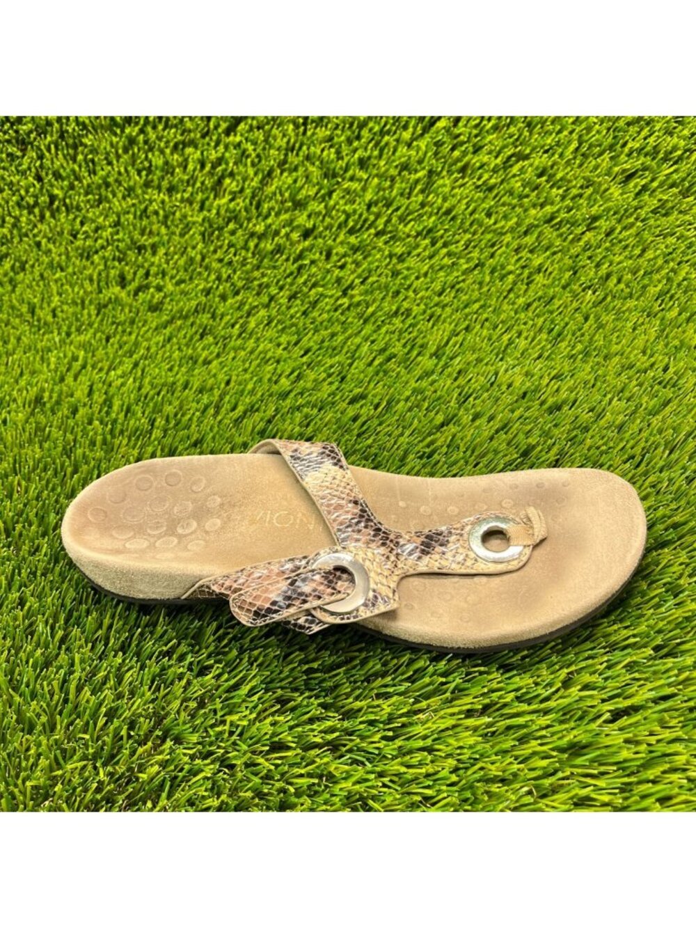 Vionic‎ Lana Womens Size 8 Brown Beach Walking Flip Flops Thong Sandals Shoes